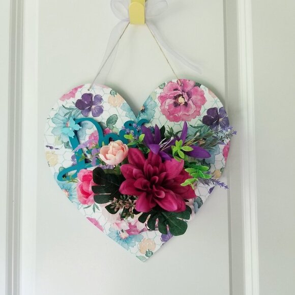 Floral Heart-Shaped Wall Door Decor - Picture 7 of 8